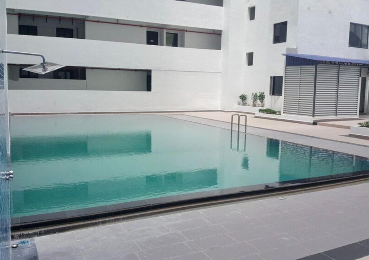 Riverview 8Pax 2Br In Kbtown Netflix, Wi-Fi B-3A-5 Kota Bahru Luaran gambar